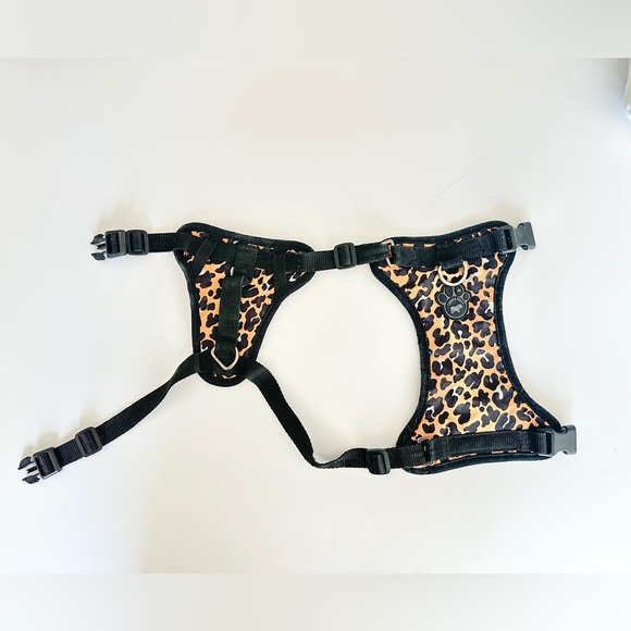 Canada Pooch, The Everything Harness Water-Resistant Series, Size Medium (M) - Picture 5 of 10